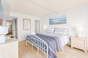 3 bedrooms, WiFi, bed sheets - Harbour Island Seaside Escape | White Marlin Condo (Ocean City)