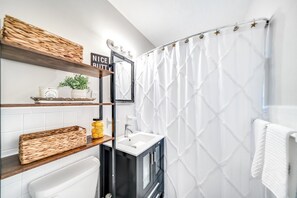 Bathroom - Htd Pool/Hot Tub/10 min Beach & Airport (Fort Lauderdale)