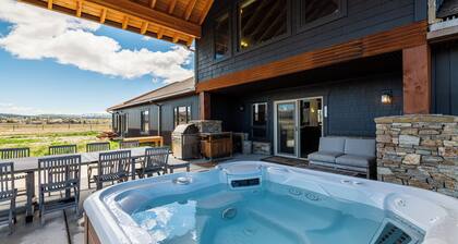 Experience luxury in this 4-bedroom, 4-bathroom ranch in scenic Park City, UT.