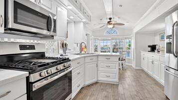 Fridge, microwave, dishwasher, coffee/tea maker