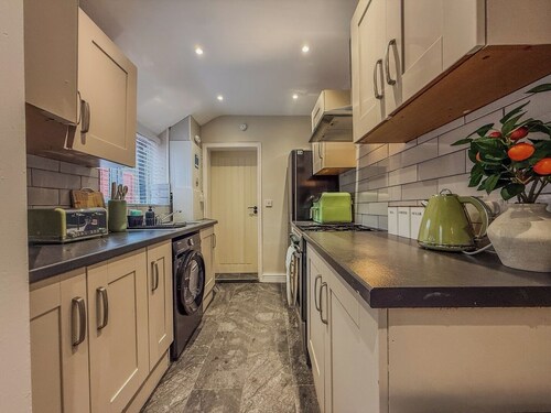 Forest Inspired Home! Near M1 and Superb Locations