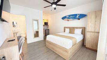 In-room safe, desk, iron/ironing board, free WiFi
