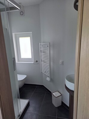 Bathroom - Vrbo Property (Blainville-sur-l'Eau)