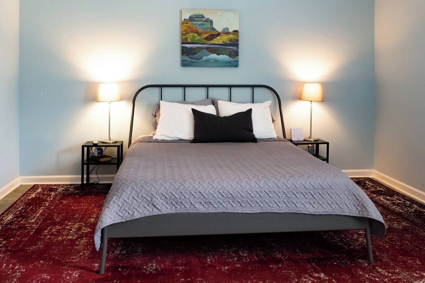 Iron/ironing board, free WiFi, bed sheets