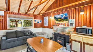 TV, fireplace, offices