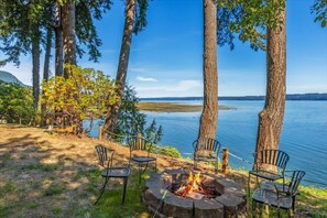 Property grounds - 4BR Waterfront Home | Sauna | Dock | Firepit (Brinnon)
