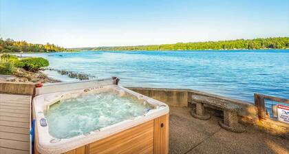 3BR Waterfront Retreat | Hot Tub | Private Deck