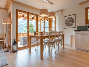 Dining - Panoramapark Soleil Doldenhorn by Interhome (Lauterbrunnen)