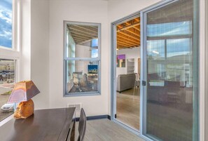 Interior - Bremerton Bay Condo | Walk to Ferry | Unit 201 (Bremerton)