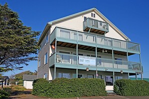 Exterior - Maris Stella Condo | Balcony & Kitchen | Unit E (Ocean Shores)