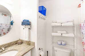 Shower, hair dryer - 2BR Beachfront Condo | Walk DT | Dogs OK | Unit I (Ocean Shores)