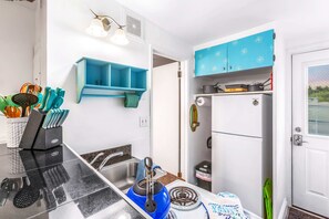 Frigorífic, microones, forn i rentaplats 