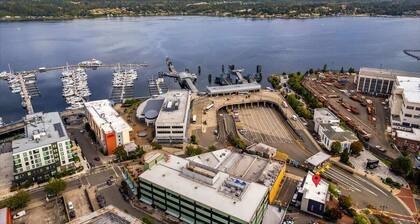 Bremerton Bay Condo | Walk to Ferry | Unit 202