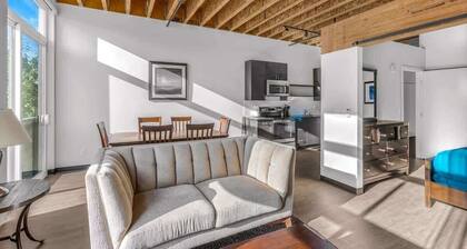 Bremerton Bay Condo | Walk to Ferry | Unit 202