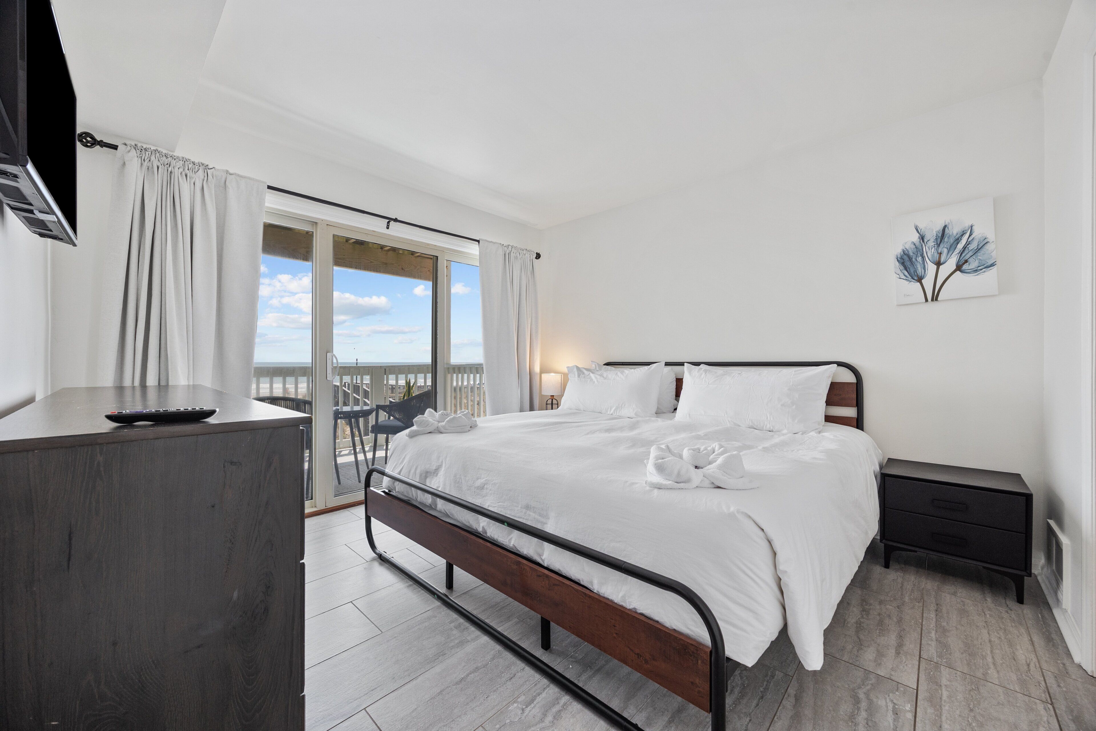 Bügeleisen/Bügelbrett, Reisekinderbett, kostenloses WLAN, Bettwäsche