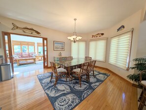 Dining - 4 bedroom 3 bath home in the Salt Pond Community! (Bethany Beach)