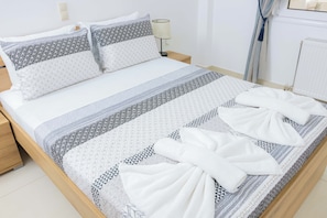 Biệt thự, quang cảnh vịnh | Bộ đồ giường cao cấp, phòng cách âm, bàn ủi/dụng cụ ủi quần áo 