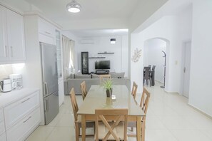 Villa, Bay View | Dining room - Thea Villa (Faistos)