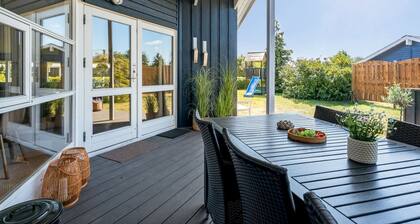 "Roope" - 800m from the sea by Interhome