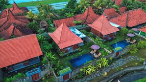 Ảnh chưa phân loại, 2 trong số 14 ảnh, nút