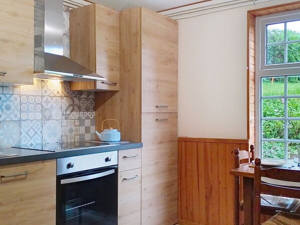 Kitchen / Dining Room - Coin Nature by Interhome (Montpinchon)