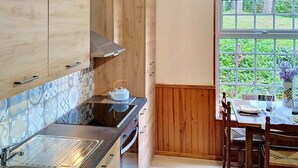 Fridge, microwave, oven, dishwasher - Coin Nature by Interhome (Montpinchon)