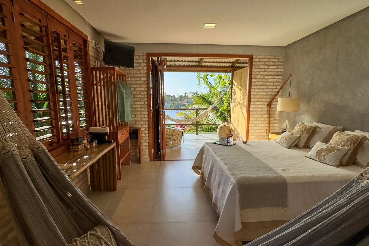Suite | Blackout drapes, iron/ironing board, WiFi (free)