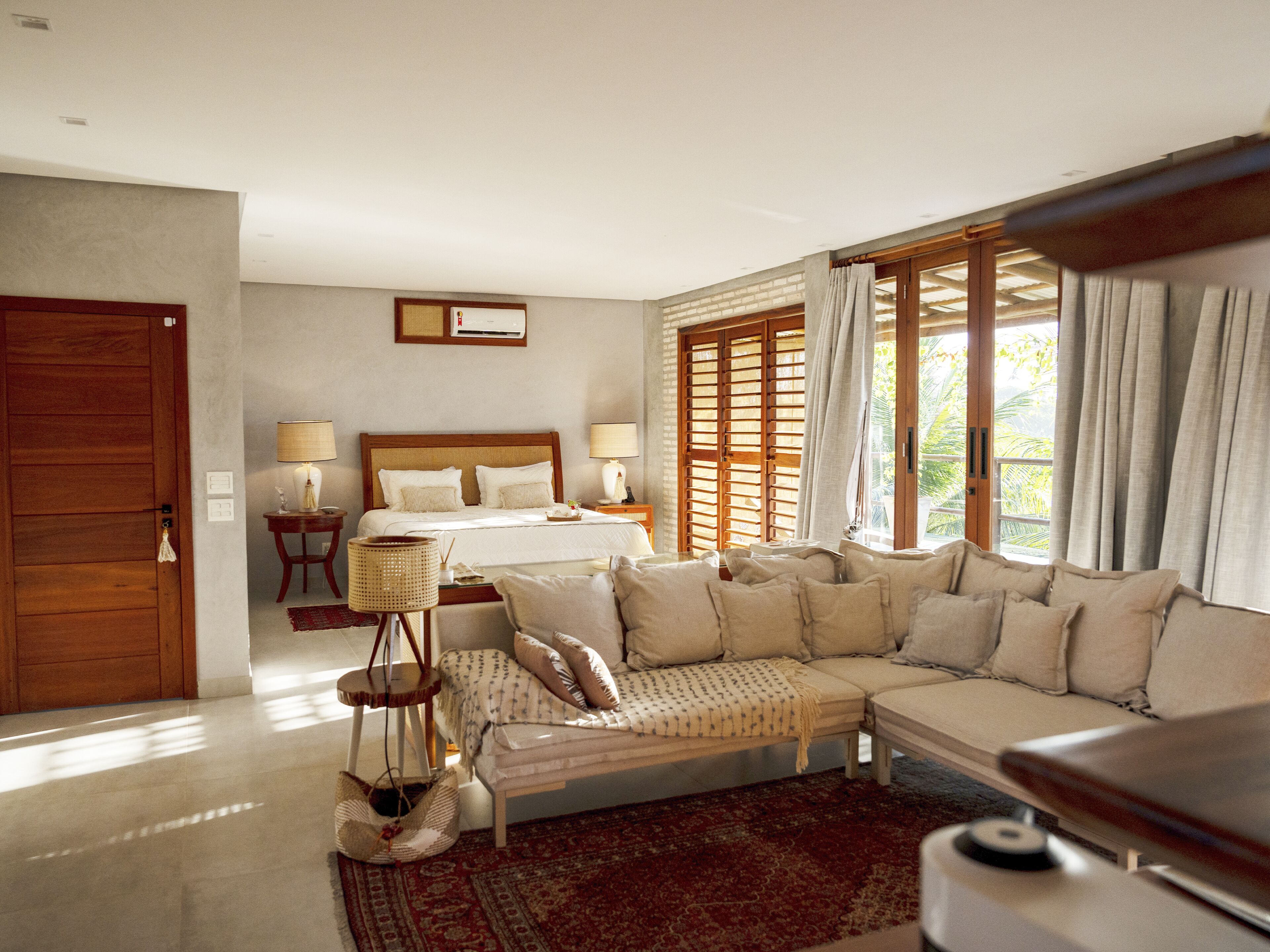 Suite | Cortinas blackout, tabla de planchar con plancha y wifi gratis 