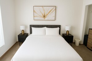 Desk, iron/ironing board, WiFi, bed sheets - Five Points South | Spacious 2BR w/ 2 Queens D5 (Birmingham)