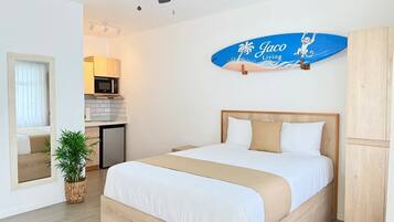 In-room safe, desk, iron/ironing board, WiFi