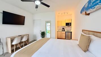 In-room safe, desk, iron/ironing board, WiFi
