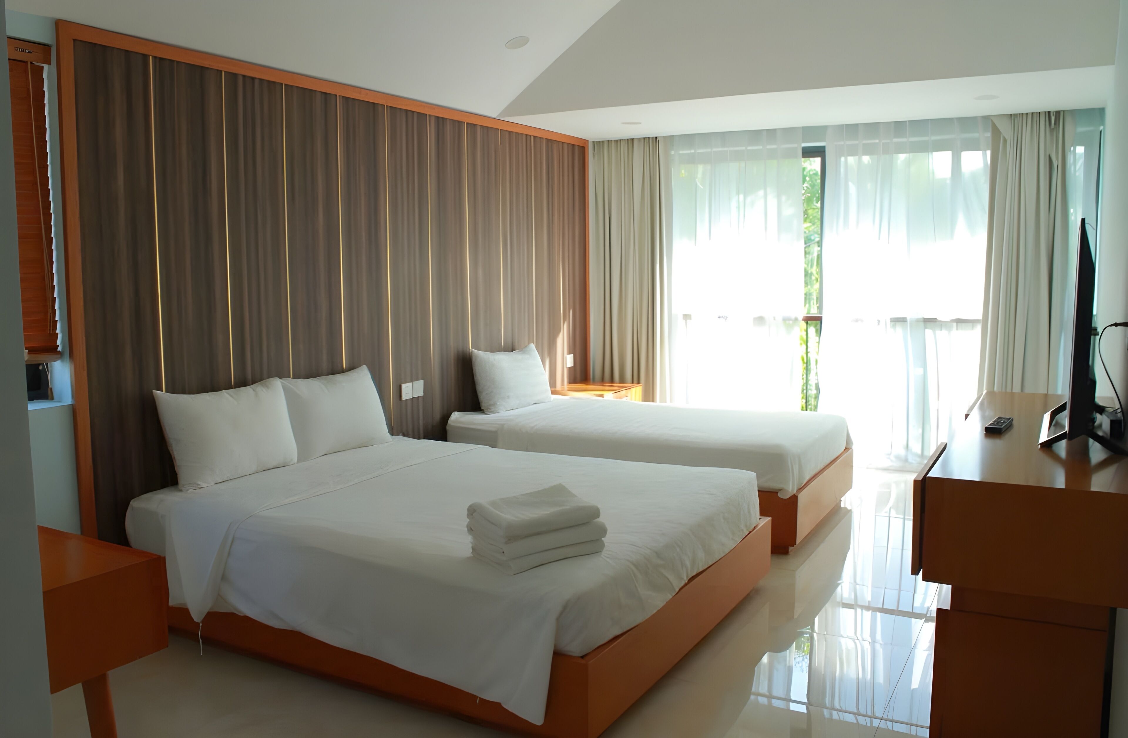 Luxury Villa, City View