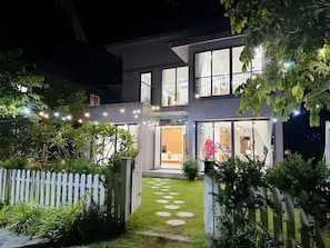 Vila superluxo, vista para a cidade | Escrivaninha, Wi-Fi de cortesia