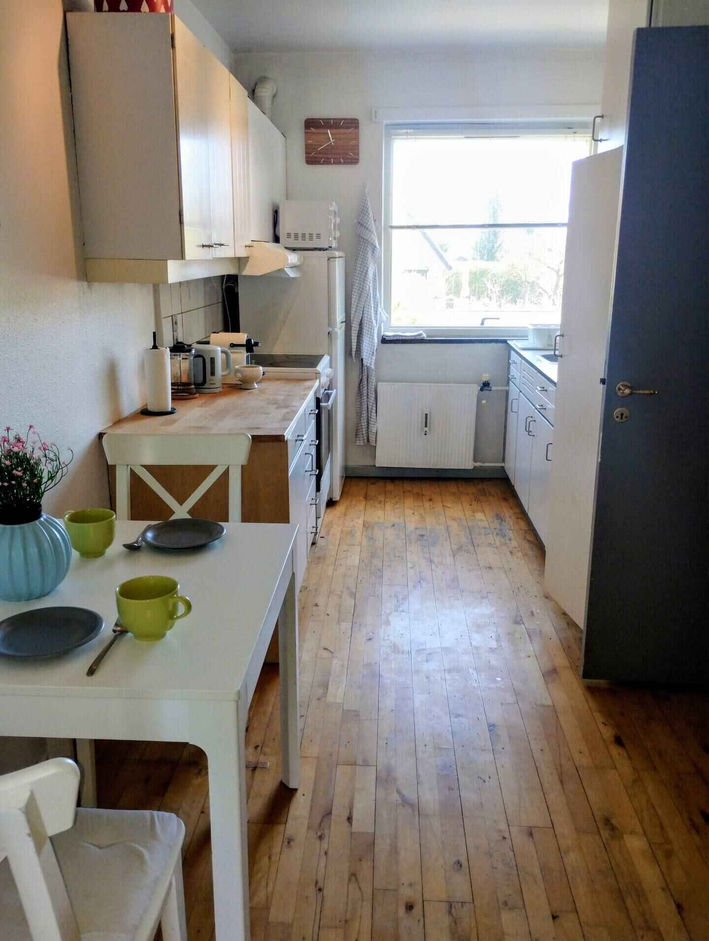 Fridge, microwave, oven, cookware/dishes/utensils