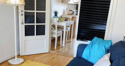 Peaceful stay close to nature and city