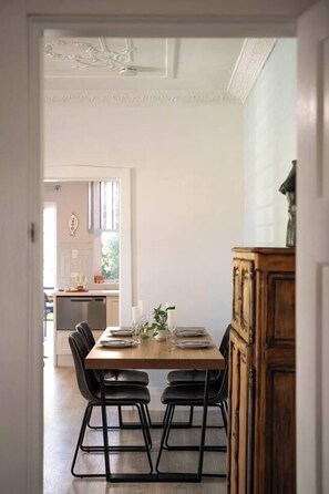 Dining - Charming Sans Souci Cottage with Garden & Verandah (Sans Souci)