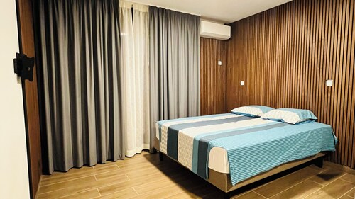 Cozy 1-bedroom studio in peaceful Papeete with AC
