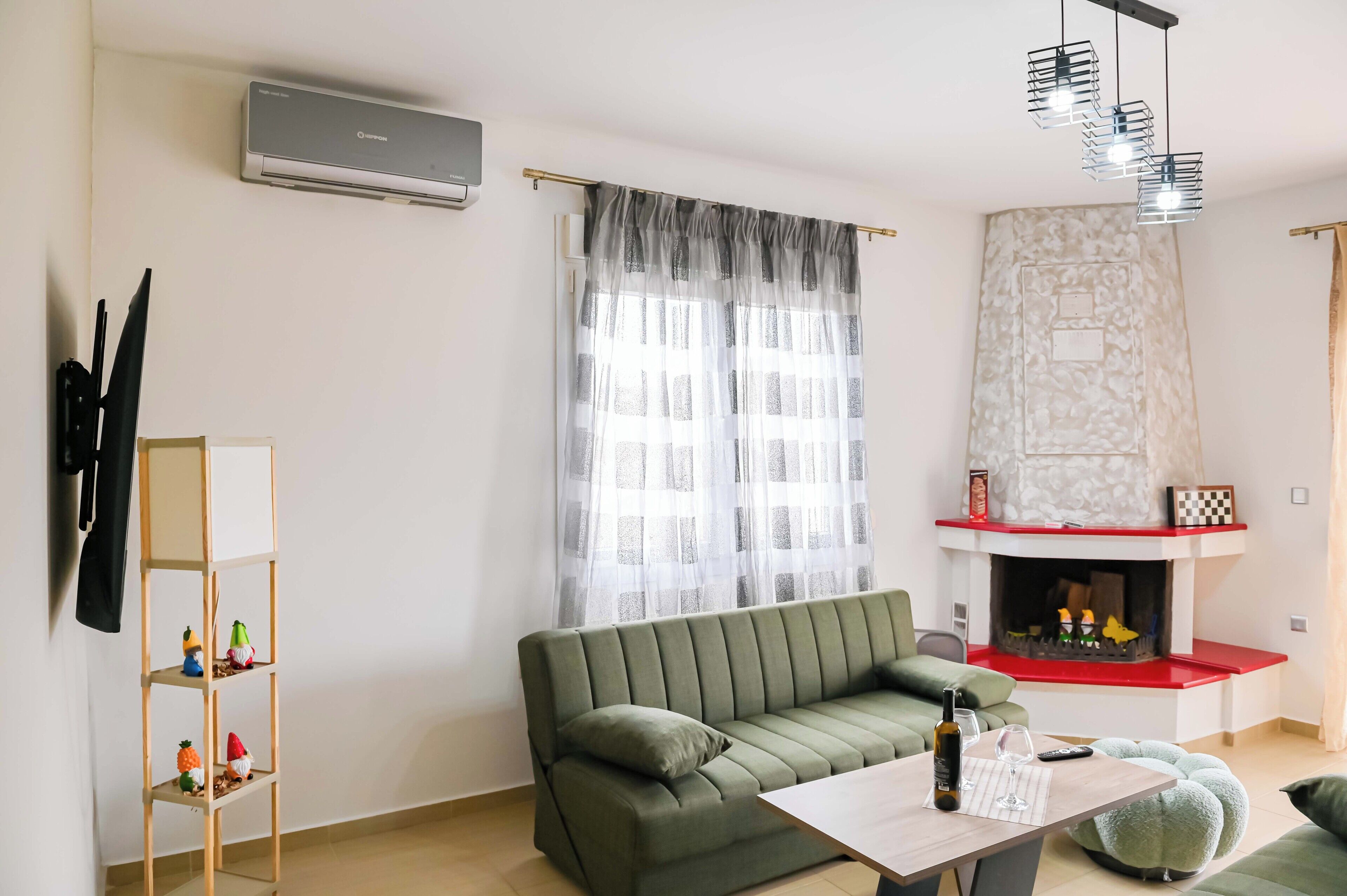 Apartment, Mountain View | Living area | Smart TV