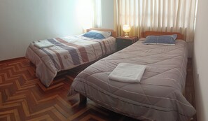 3 bedrooms, iron/ironing board, Internet, bed sheets - Family apartment in Cusco central area 3 bedrooms close to all amenities (Cusco)