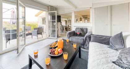 Chalet-type house for 7 people with swimming pool near Disneyland Paris (EuroDisney)
