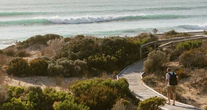 The Sanctuary | Luxury Couples Retreat with Bath & Fireplace