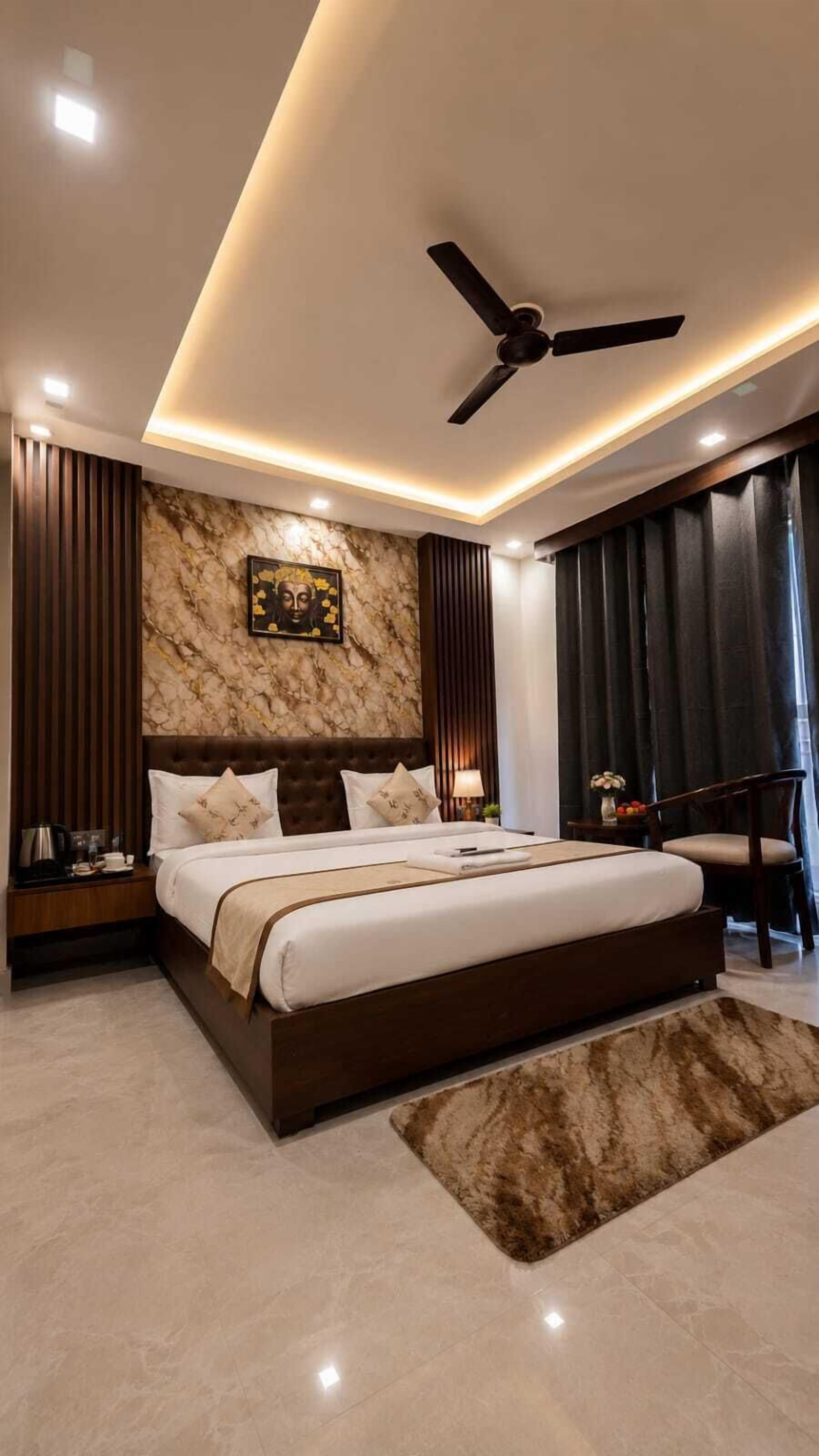 Desk, laptop workspace, free WiFi, bed sheets
