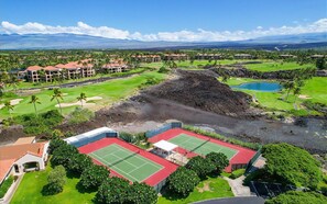 Sports court - Shores at Waikoloa Unit 105 Garden View 2BD 2BA (Waikoloa)