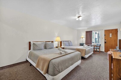 Eagle Motel - Unit 108
