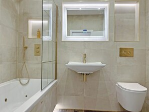 Towels - Wakefield House - Apartment 2 - UK49460 (Blackpool)