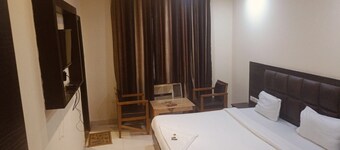Pragati Near Vijay Chowk Gorakhpur