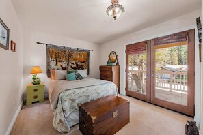 WiFi, bed sheets - Southern Flare with Modern Comfort (South Lake Tahoe)
