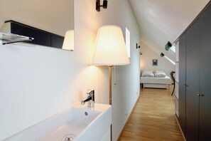Interior - Helle Altbauwohnung zentral 2 BR (Wien)