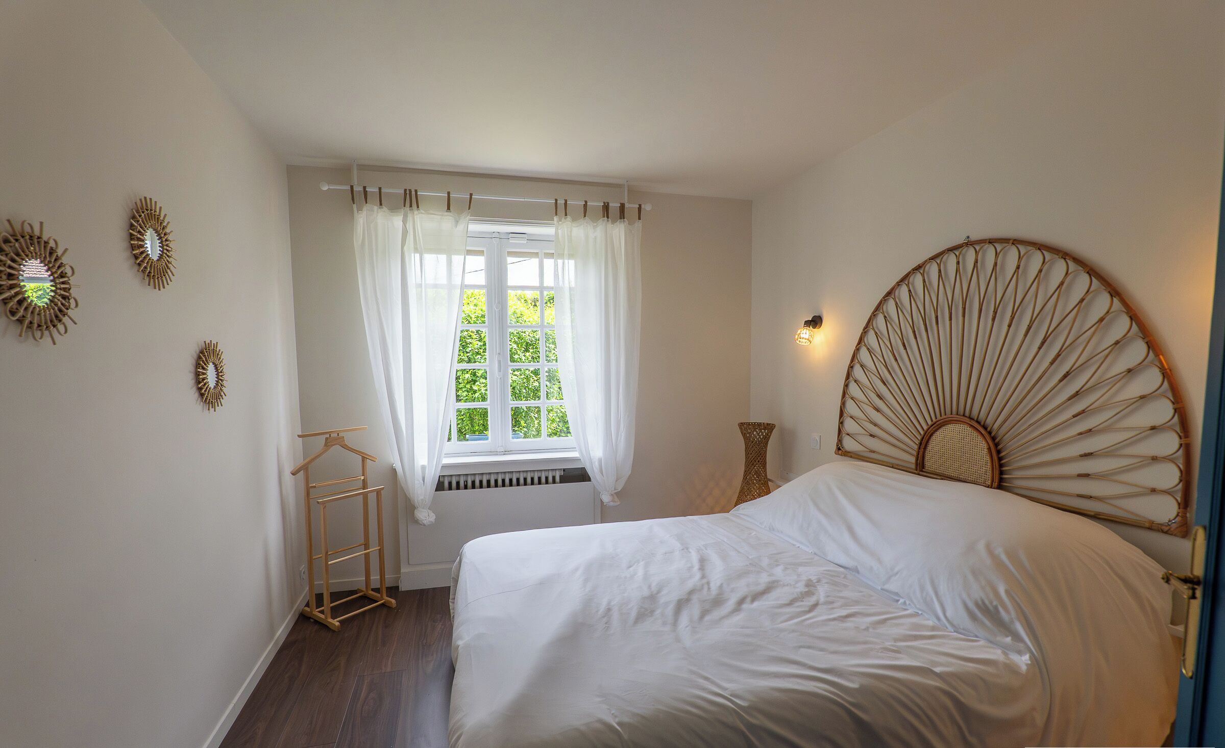 2 slaapkamers, een strijkplank/strijkijzer, gratis wifi, beddengoed