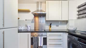 Apartment, Balcony | Private kitchen